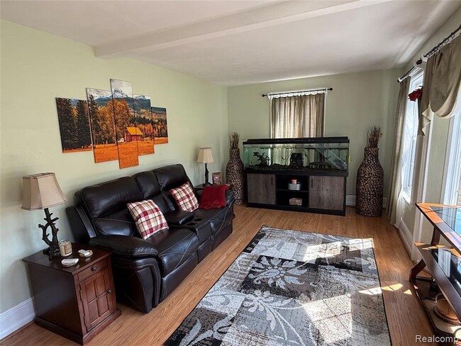 Building Photo - 8346 Rucker Rd