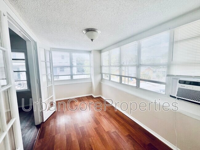 Building Photo - 1725 5th St N