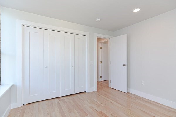Building Photo - 1674 Beacon St
