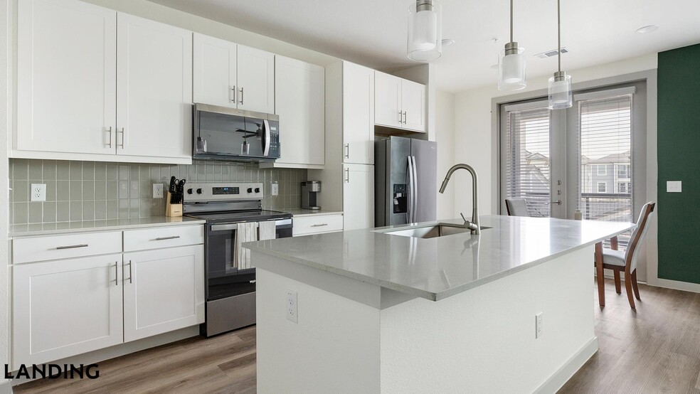 Building Photo - 6426 Crystal Run