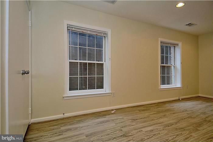 Building Photo - 10706 Kings Riding Way