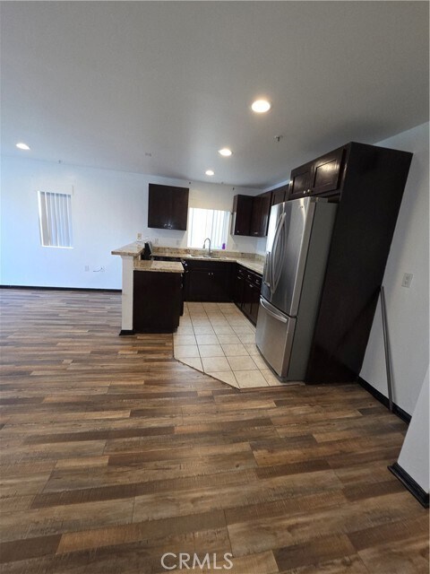 Building Photo - 14537 Archwood St