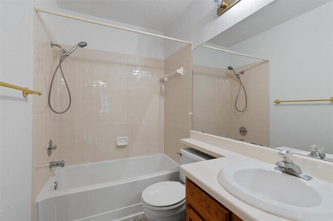 Building Photo - 11901 Swearingen Dr