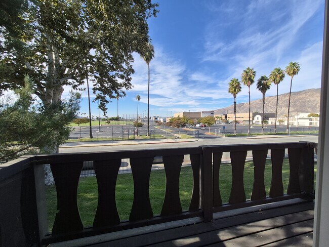 Building Photo - 127 Tiger Ln