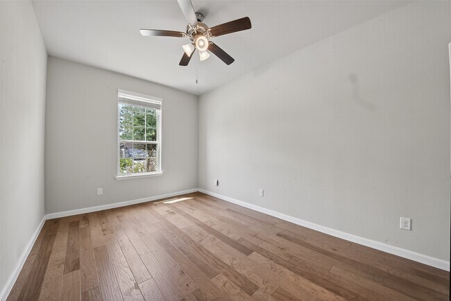 Building Photo - 18102 Humber River Ln