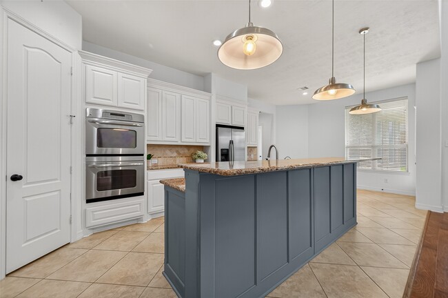 Building Photo - 27510 Villa Mountain Ct