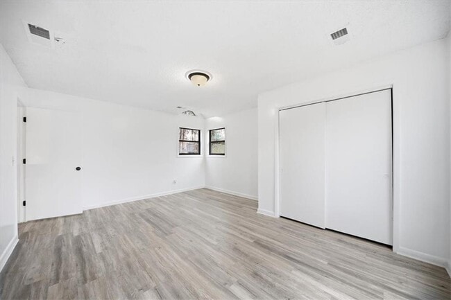 Building Photo - 530 Matterhorn Way