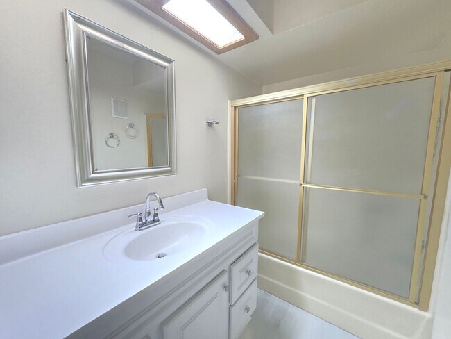 Building Photo - Condo for Rent in Montefino Townhomes – Premium Amenities & Prime Location!