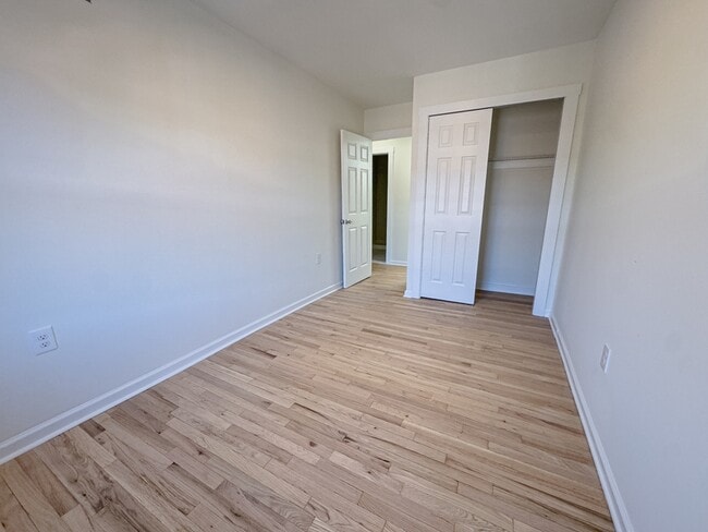 Building Photo - 2036 Wallace St