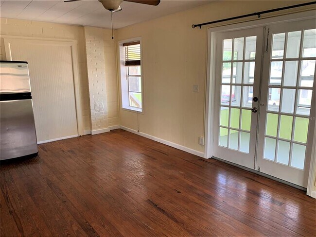 Building Photo - 61 81st Ave