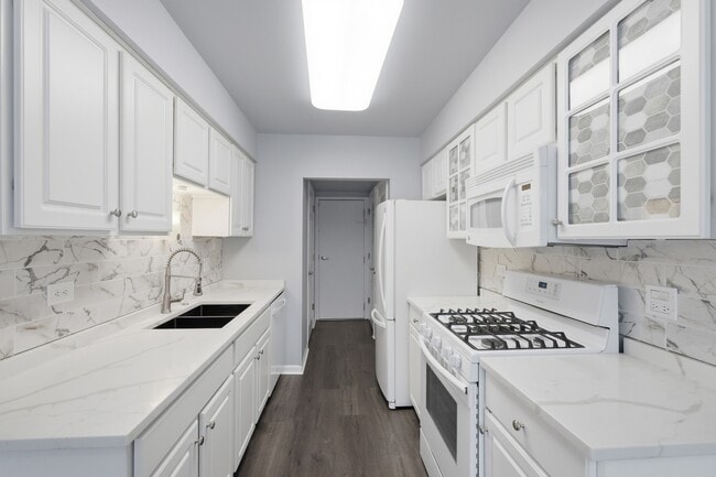 Building Photo - 269 Alpine Dr E