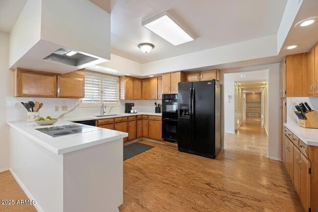 Building Photo - 5019 E Rovey Ave