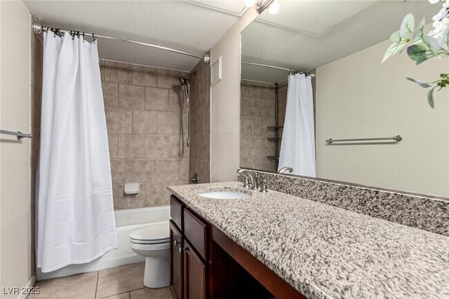 Building Photo - 650 Oakmont Ave