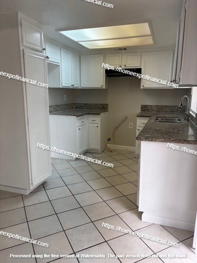 Building Photo - Nice Home For Rent