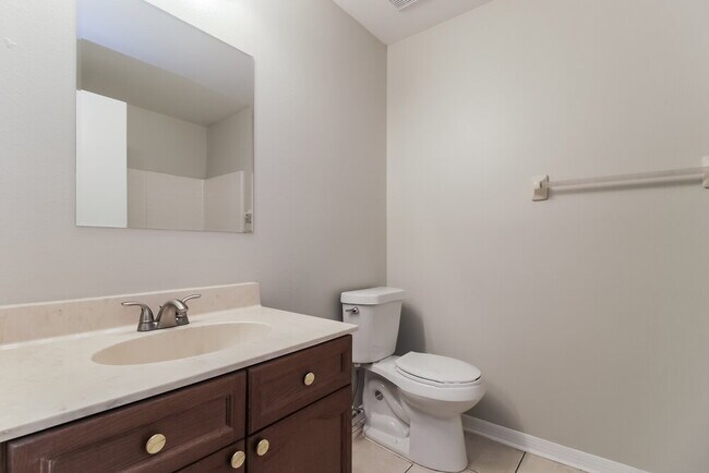 Building Photo - 12738 Parkbury Dr