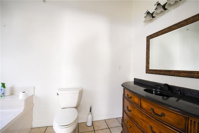 Building Photo - 820 N Collins Blvd