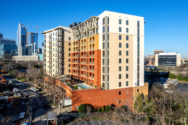 Building Photo - Royal Court Condos