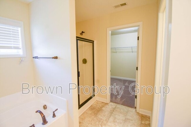 Building Photo - 76 Lumina Ct