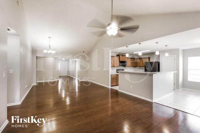 Building Photo - 11618 Village Pond Dr