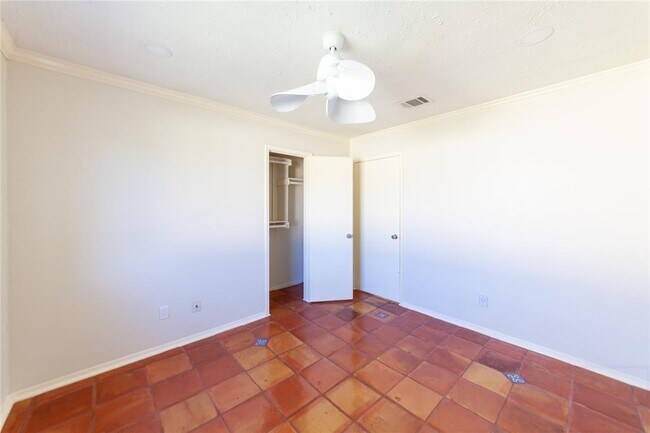 Building Photo - 22538 Market Square Ln