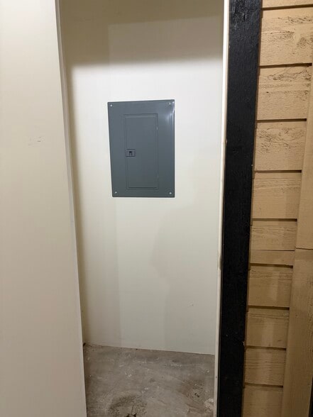 Outdoor storage closet - 3022 Forest Ln