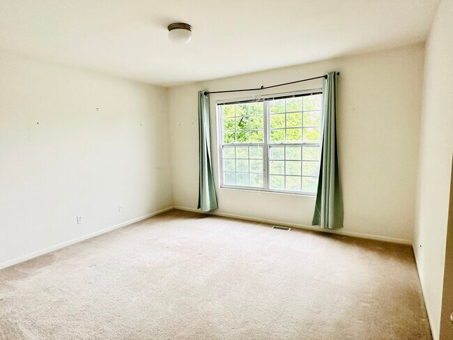 Building Photo - 16207 S St