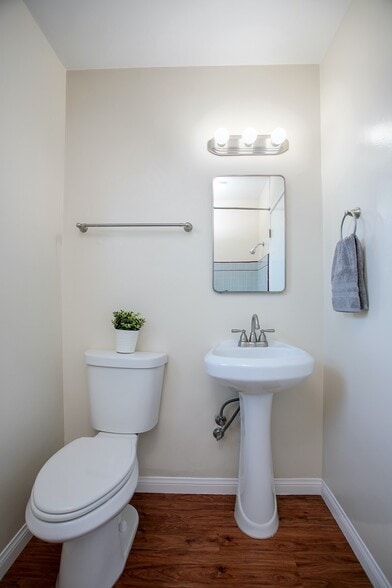 Building Photo - 255 S Madison Ave