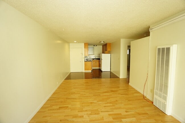 Floorplan - 2015 Haste St.