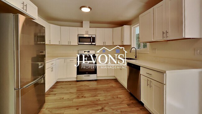 Building Photo - 19019 SE 164Th St Renton, WA 98058