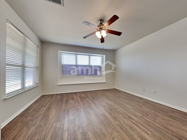 Building Photo - 2709 Evening Mist Dr