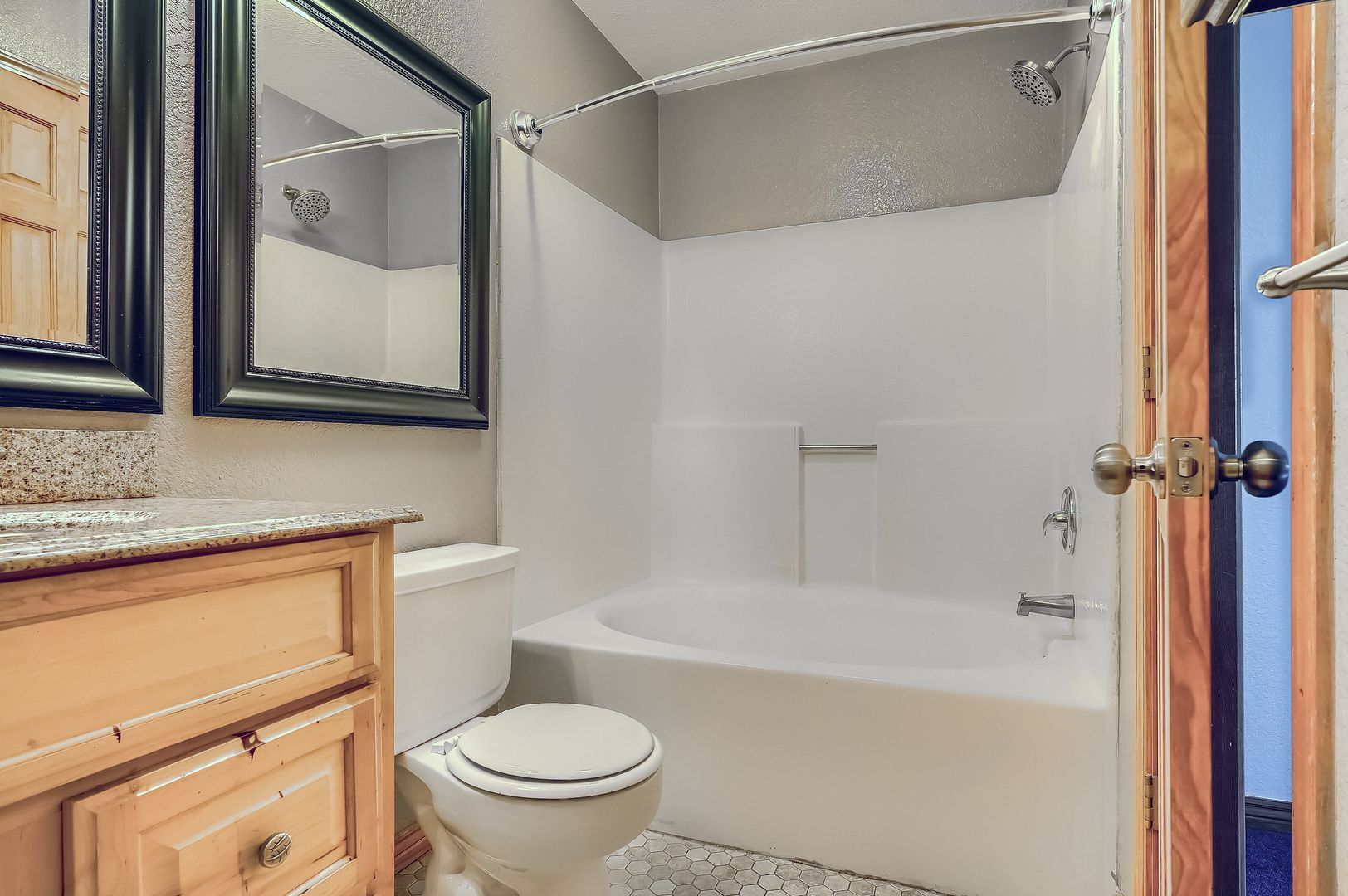 Building Photo - 8327 S Upham Way