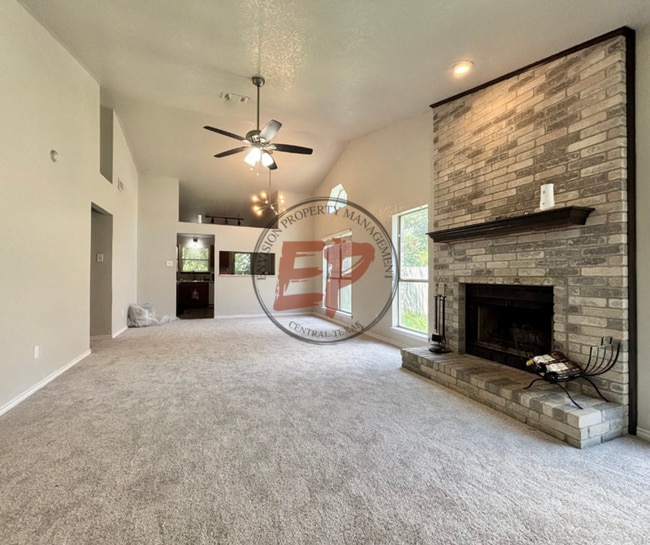 Building Photo - 1809 Ramada Dr