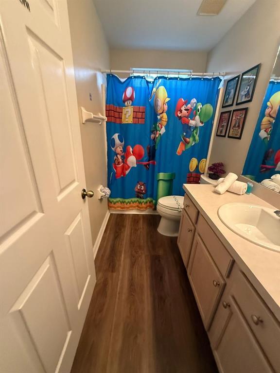 Building Photo - 334 Grosvenor Loop