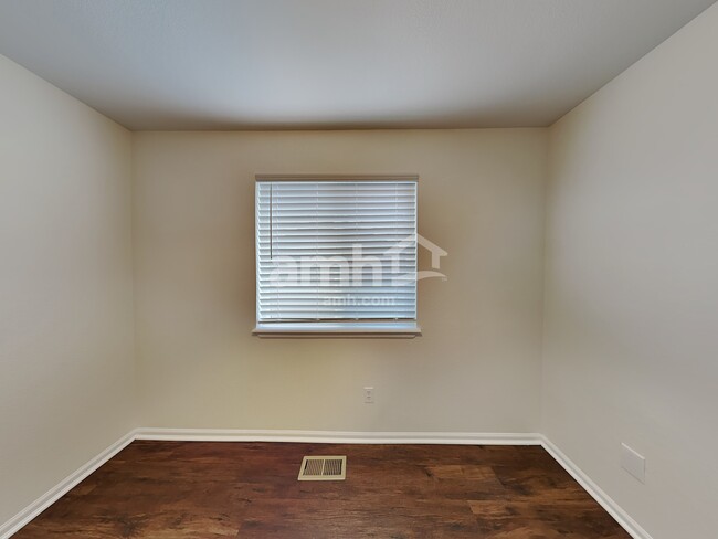 Building Photo - 1866 Walton Dr