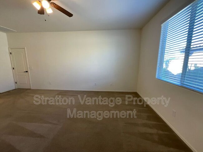 Building Photo - 3432 E Russell St