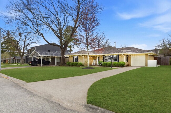 Building Photo - 2019 Brimberry St