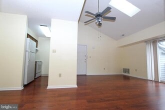 Building Photo - 5012 Ravens Crest Dr