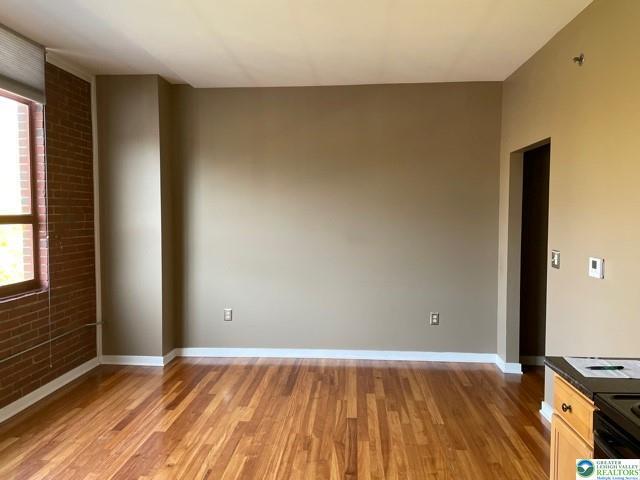 Building Photo - 11 W 2nd St