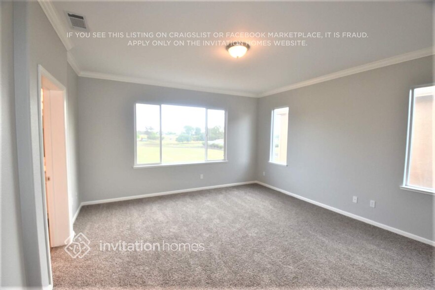 Building Photo - 1120 Villaggio Cir