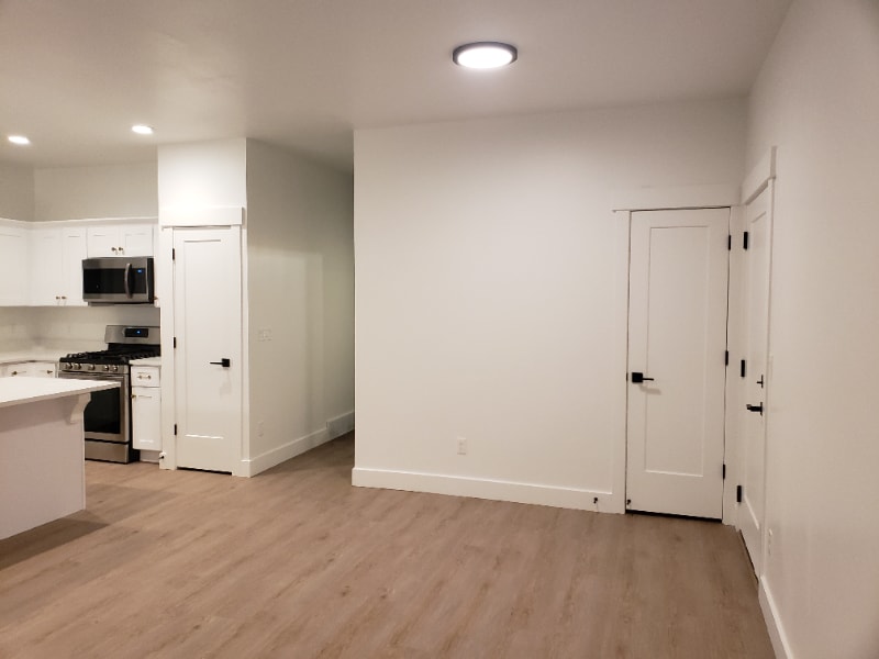 Building Photo - 6887 S 190 E