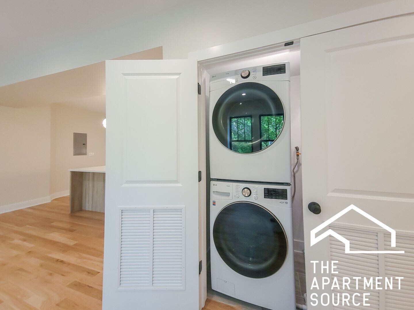 Building Photo - 4853 N Seeley Ave