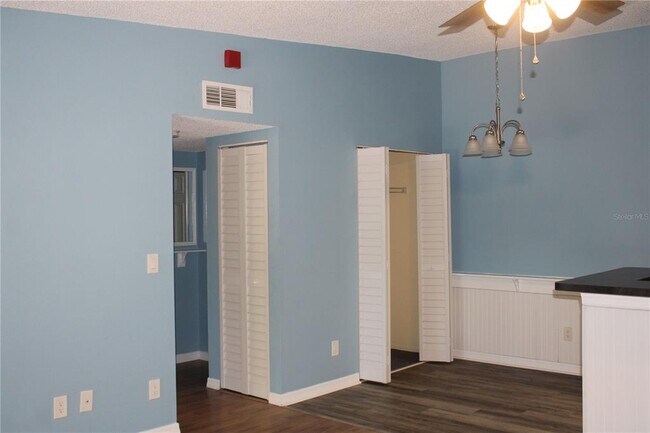 Building Photo - 3295 Fox Chase Cir