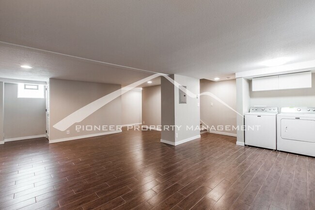 Building Photo - Duplex in the Highlands with Separate Gara...