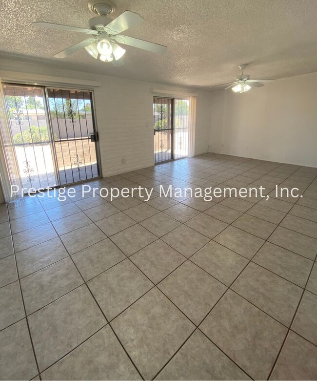 Building Photo - East Side Living Offering, Comfort & Conve...