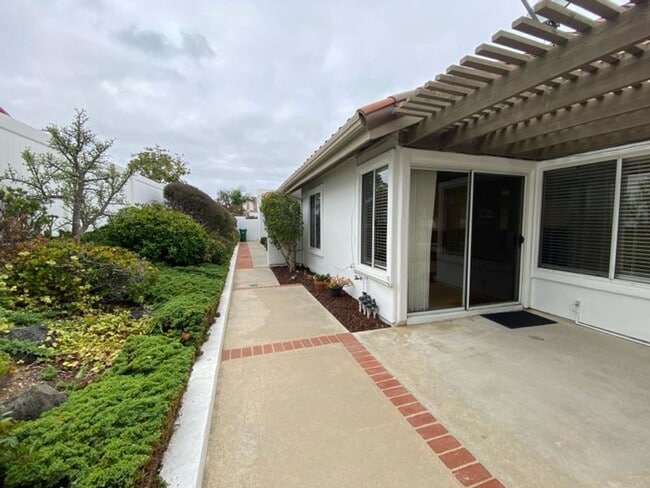 Building Photo - 2bd/2bth within the Ocean Hills Country Club!