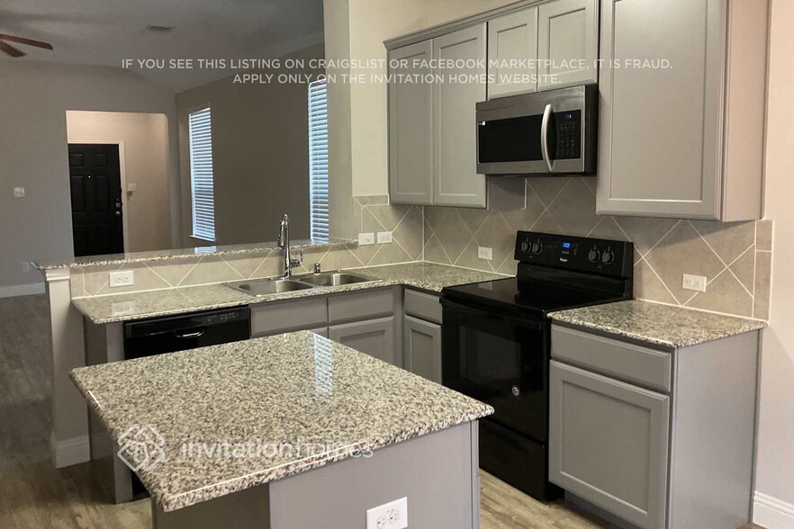 Building Photo - 1208 Erika Ln