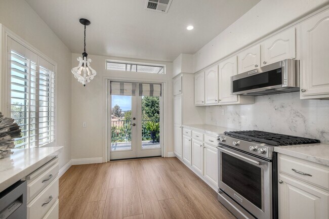 Building Photo - 2338 Cartegena Way