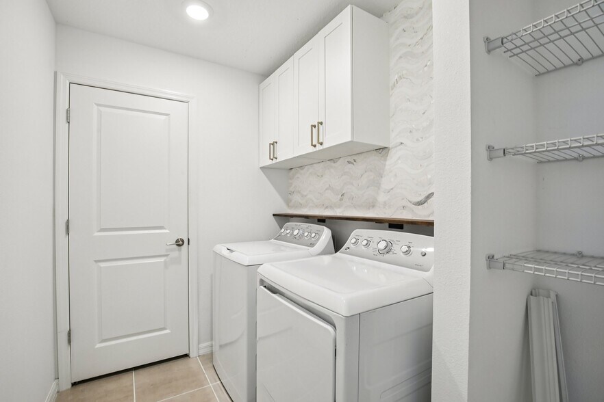 Building Photo - 6316 Milestone Loop