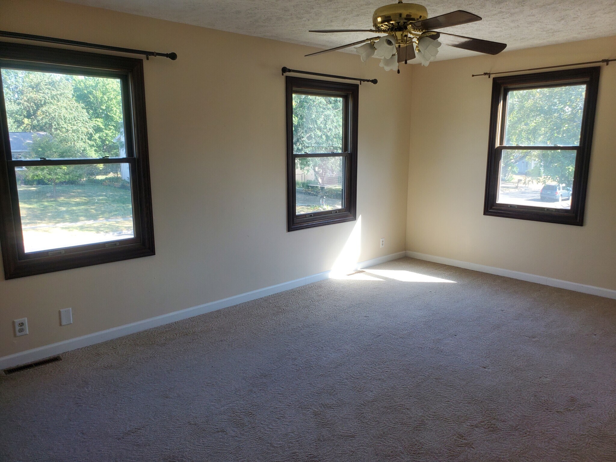 Building Photo - 23 Kenfield Cir