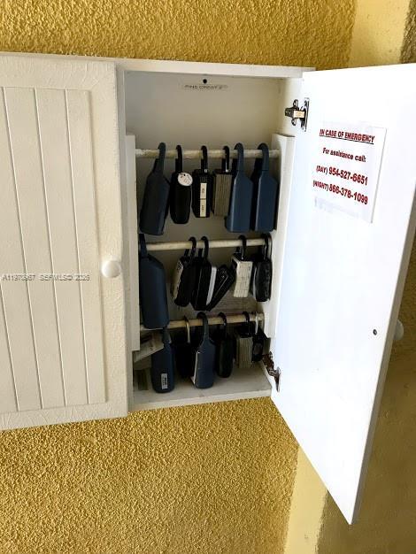 Building Photo - 151 NE 16th Ave